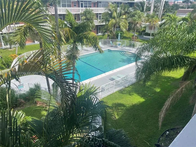 1-bedroom rental at 141 NE 10 Avenue #24C, Hallandale Beach