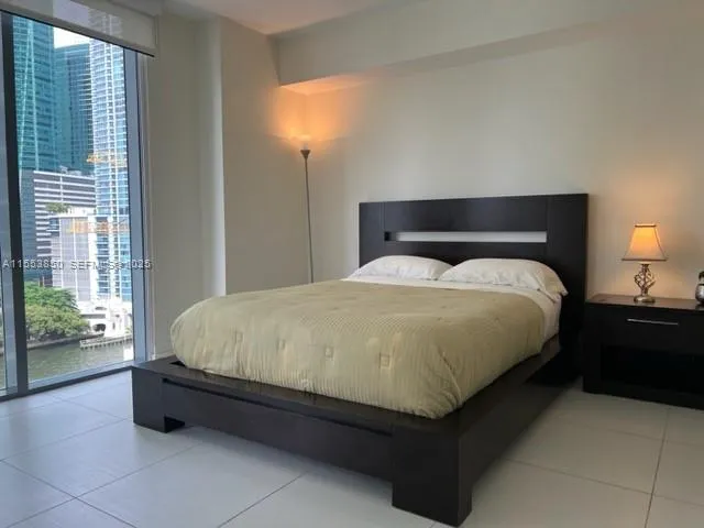 1-bedroom rental at 31 SE 6th Street #1606, Miami