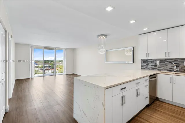1-bedroom rental at 16710 NE 9th Avenue #608, North Miami Beach