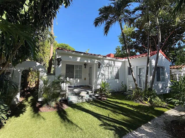3-bedroom rental at 719 Lenox Avenue, Miami Beach