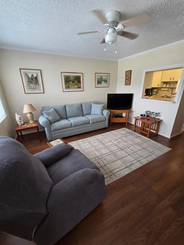 1-bedroom home at 111 Lyndhurst E #111, Deerfield Beach
