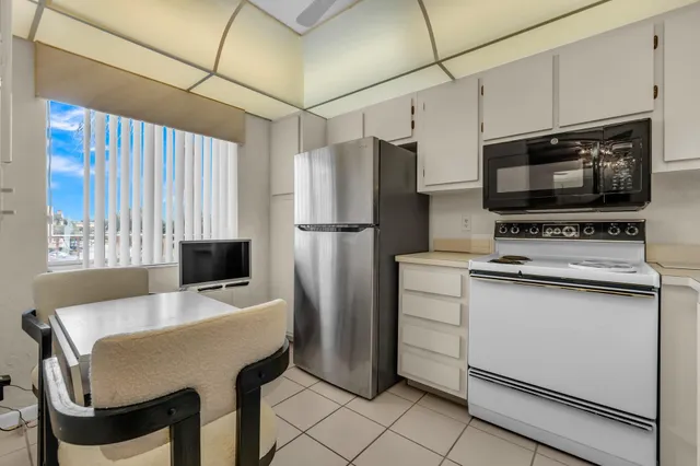 2-bedroom home at 14307 BEDFORD Drive #306, Delray Beach