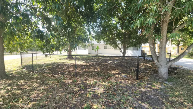 2-bedroom rental at 198 SE 27th Court #W, Boynton Beach