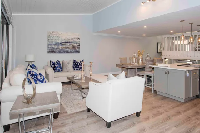 3-bedroom rental at 129 OLD MEADOW Way, Palm Beach Gardens