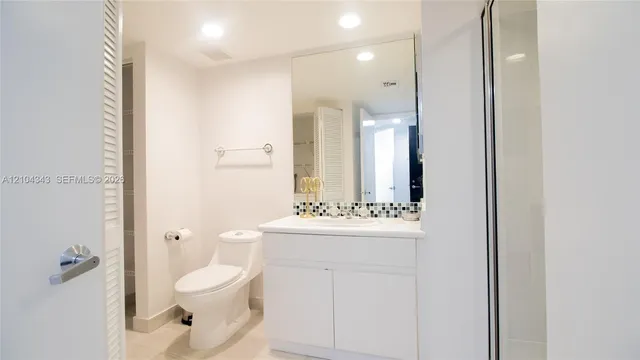 2-bedroom home at 16425 Collins Avenue #1215, Sunny Isles Beach