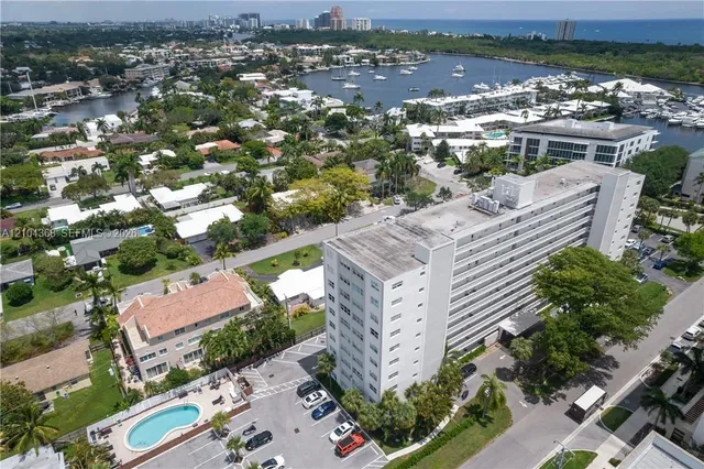 1-bedroom home at 2555 NE 11th Street #301, Fort Lauderdale