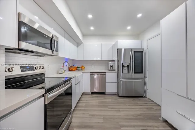 3-bedroom home at 6061 N Falls Cir Drive #407, Lauderhill