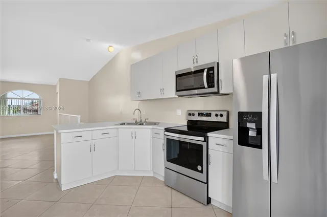 2-bedroom rental at 6989 W 36th Avenue #202, Hialeah