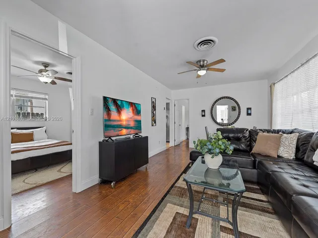 2-bedroom rental at 1418 N 16th Avenue #1418, Hollywood