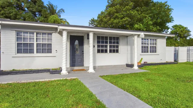 3-bedroom home at 3907 SW 59TH Avenue #1, West Park