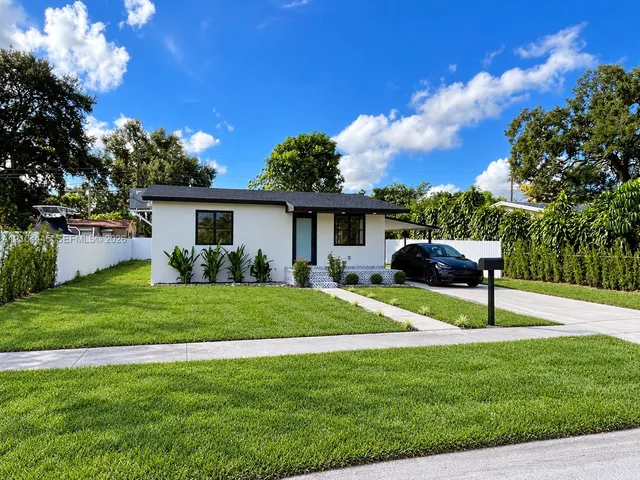 3-bedroom home at 6420 Franklin Street, Hollywood