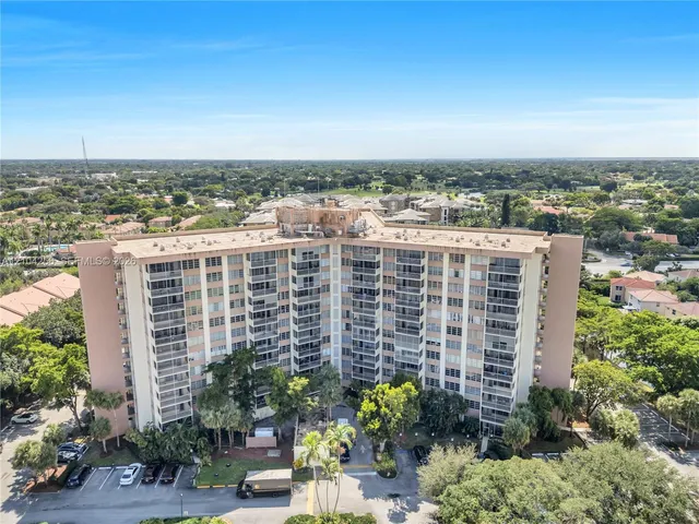 2-bedroom home at 10777 W Sample Road #907, Coral Springs