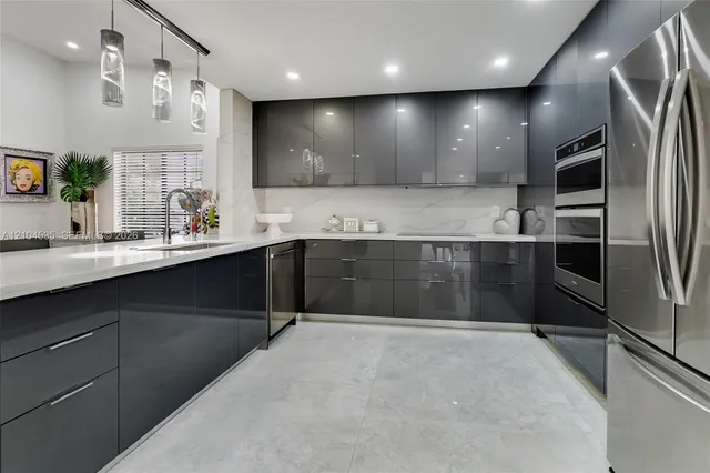 3-bedroom home at 21244 Harbor Way #211-21, Aventura