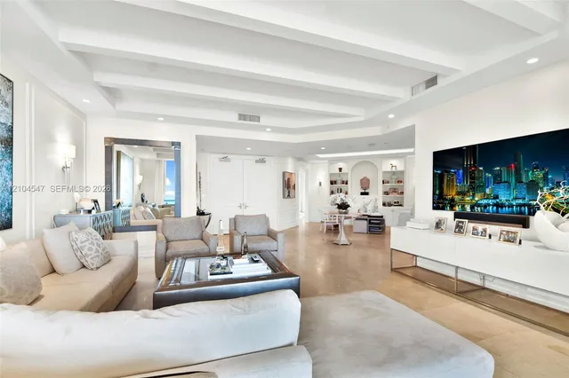 3-bedroom home at 16047 Collins Avenue #1401, Sunny Isles Beach