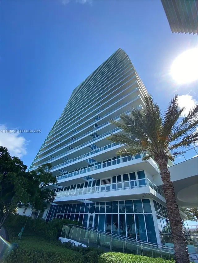 2-bedroom rental at 540 West Avenue #1811, Miami Beach
