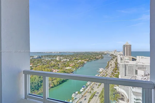 1-bedroom rental at 4401 Collins Avenue #2915, Miami Beach