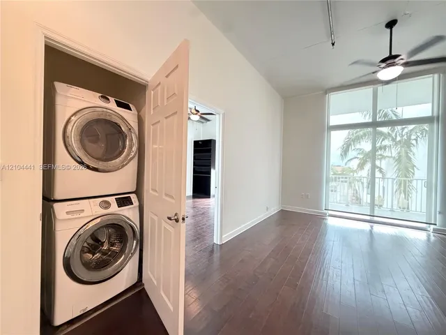 2-bedroom rental at 2100 Van Buren Street #320, Hollywood