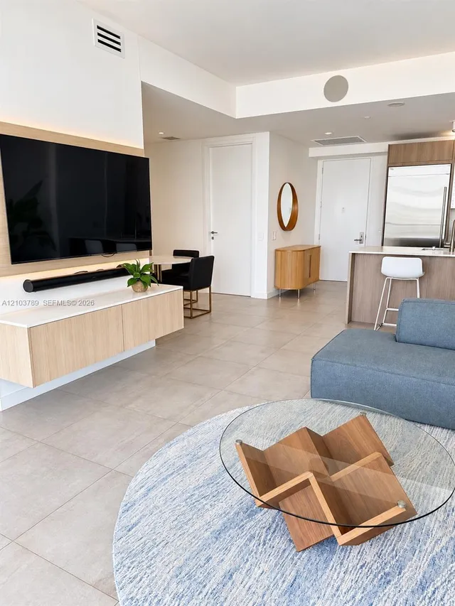 2-bedroom rental at 1300 Brickell Bay Drive #3805, Miami