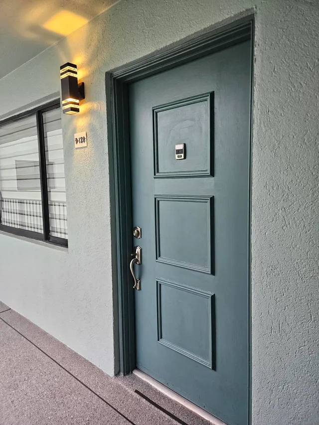 2-bedroom rental at 15072 ASHLAND Place #128, Delray Beach