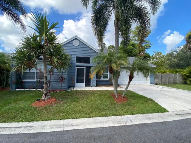 3-bedroom rental at 963 RED PARROT Lane, Wellington