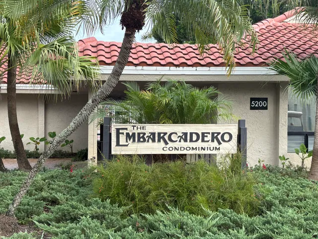 2-bedroom rental at 5248 NE 6th Avenue #D32, Oakland Park