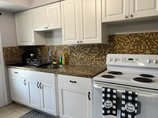 16-bedroom rental at 2285 NE 172nd Street #13, North Miami Beach
