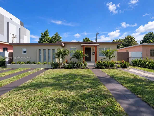 5-bedroom home at 61 SW 55th Avenue, Miami