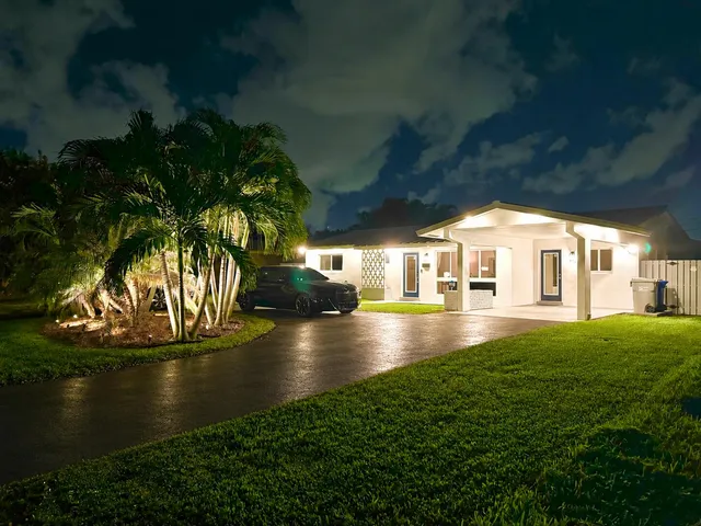 2-bedroom home at 613 NE 25TH Avenue, Pompano Beach