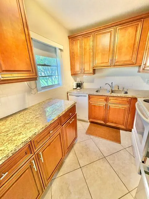 2-bedroom home at 49 Norwich C, West Palm Beach