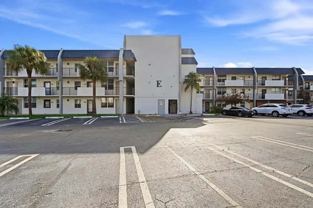 2-bedroom rental at 777 S FEDERAL Highway #101E, Pompano Beach