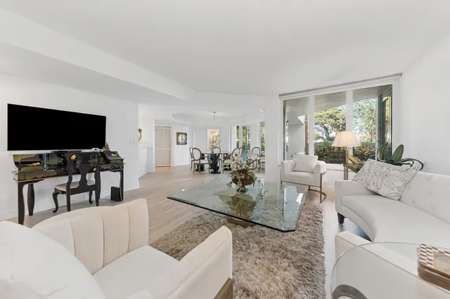 2-bedroom rental at 100 SE 5TH Avenue #102, Boca Raton
