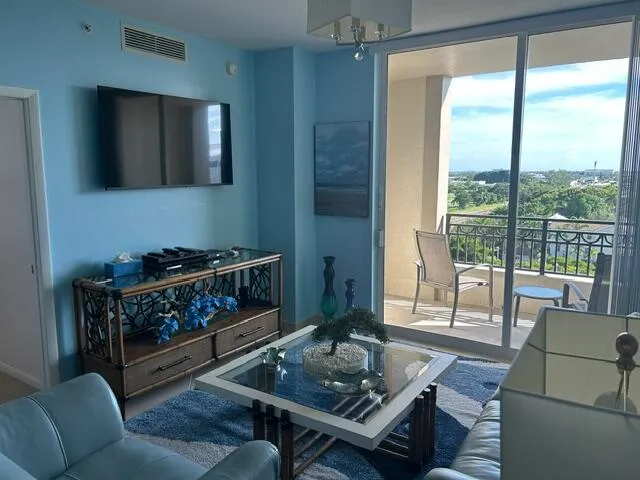 1-bedroom rental at 550 OKEECHOBEE Boulevard #725, West Palm Beach