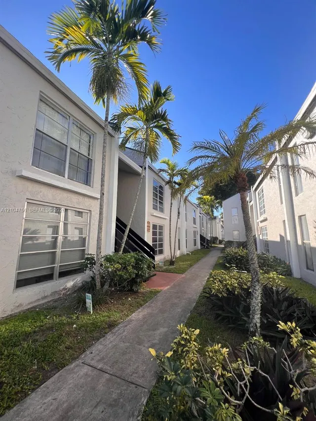 2-bedroom home at 4431 Treehouse Lane #H28, Tamarac