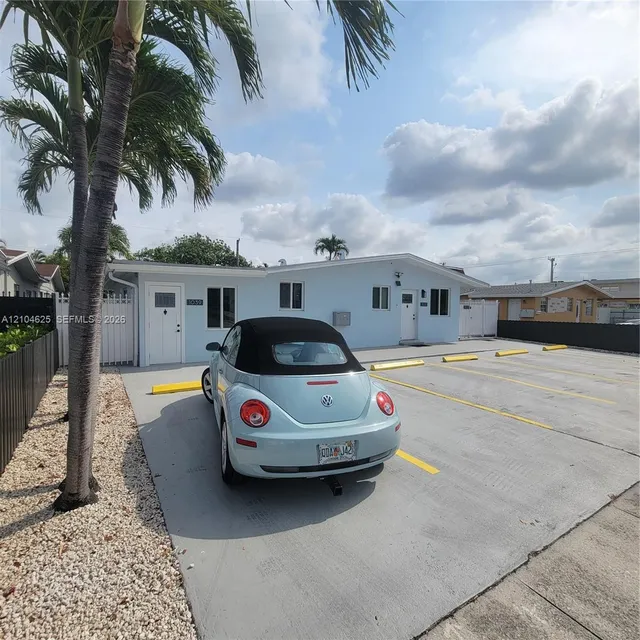 2-bedroom rental at 1039 W 23rd Street #Front, Hialeah