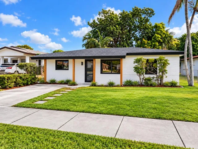 3-bedroom home at 4009 SW 21st Street, West Park
