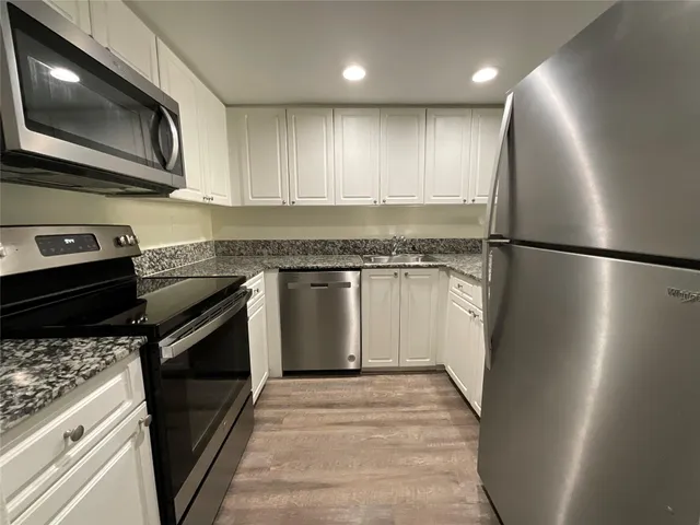 1-bedroom rental at 19455 NE 10 Avenue #6-403, North Miami Beach