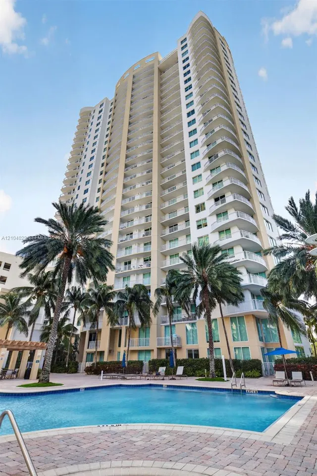 3-bedroom home at 1745 E Hallandale Beach Boulevard #2303W, Hallandale Beach