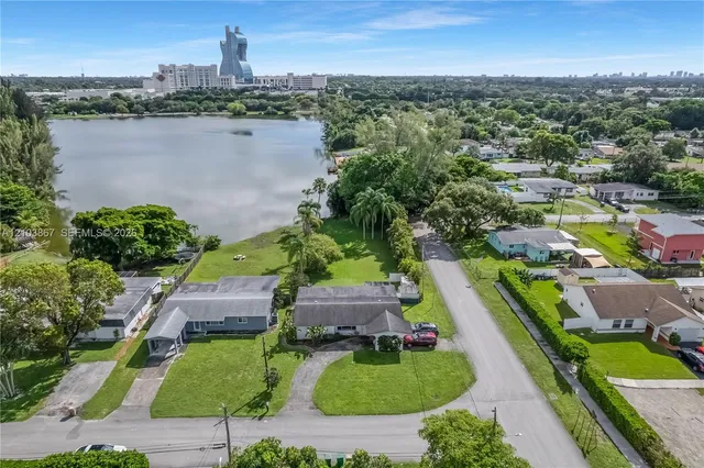 4-bedroom home at 5630 SW 55th Avenue, Davie