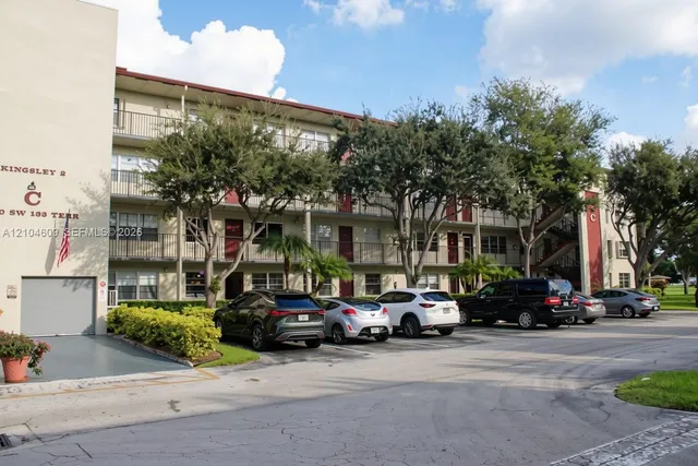 2-bedroom home at 750 SW 133rd Terrace #114C, Pembroke Pines