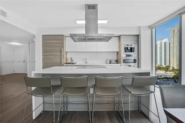 3-bedroom home at 300 Sunny Isles Boulevard #4-1802, Sunny Isles Beach