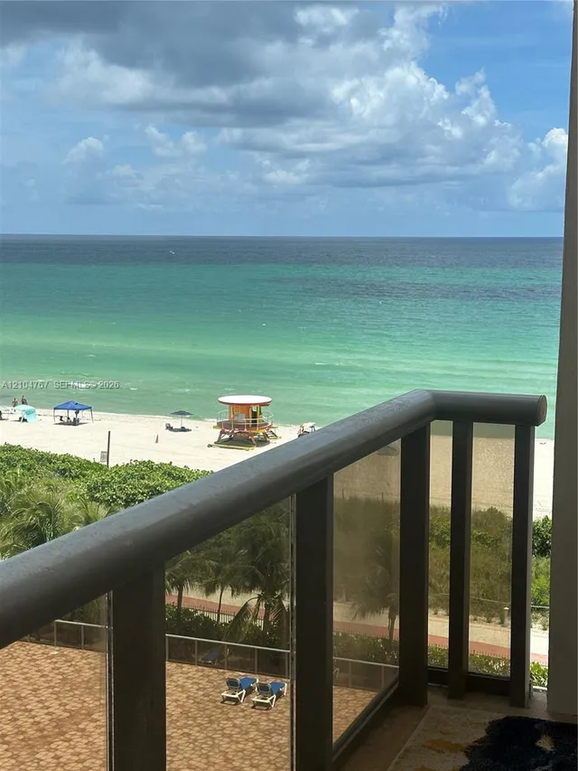 2-bedroom rental at 6039 Collins Avenue #815, Miami Beach
