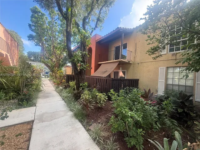1-bedroom rental at 10762 N Kendall Drive #I16, Miami