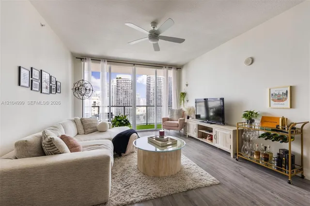 2-bedroom rental at 1111 SW 1st Avenue #3723-N, Miami