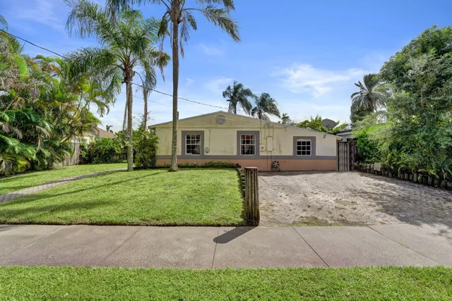 3-bedroom home at 2714 SCOTT Street, Hollywood