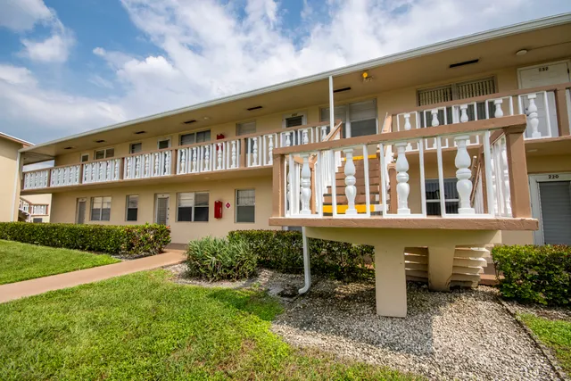 2-bedroom home at 231 Chatham K #231, West Palm Beach