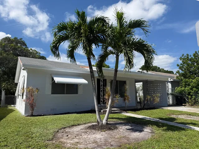 3-bedroom home at 817 S B Street, Lake Worth Beach