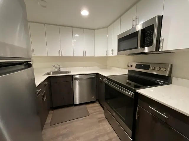 2-bedroom rental at 19455 NE 10 Avenue #1-331, North Miami Beach