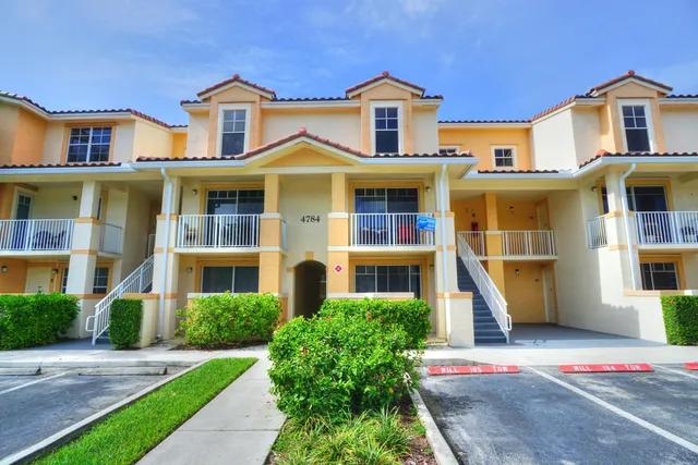1-bedroom rental at 4784 Central Boulevard #15, Jupiter