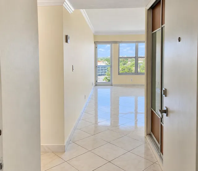 1-bedroom rental at 3700 GALT OCEAN Drive #712, Fort Lauderdale