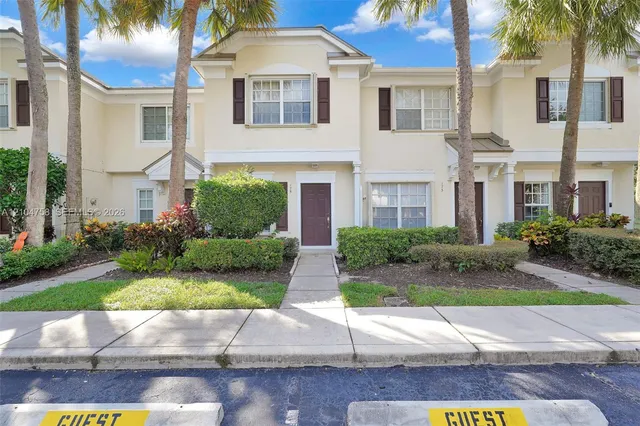 2-bedroom home at 175 SW 96th Avenue, Plantation